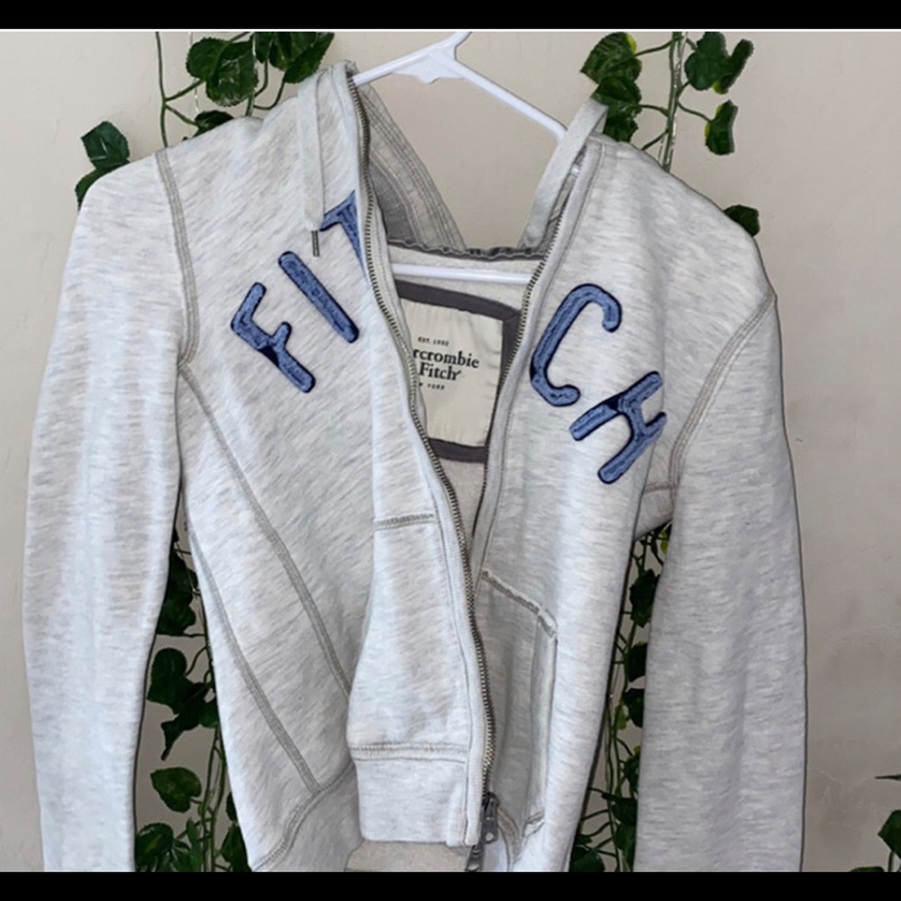 abercombie zip up